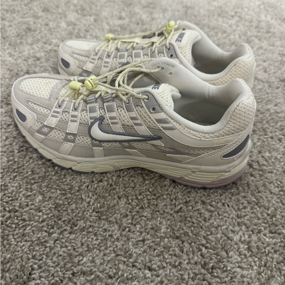 Nike Women's Sneakers